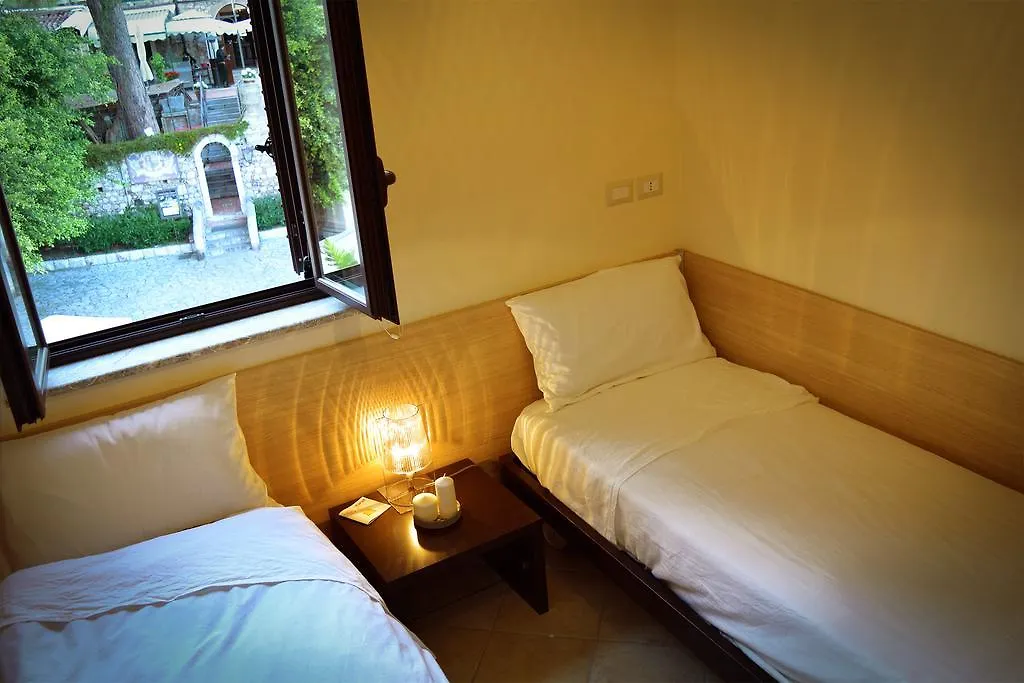 Gioli' Apartment Ταορμίνα 0*,  Ιταλία